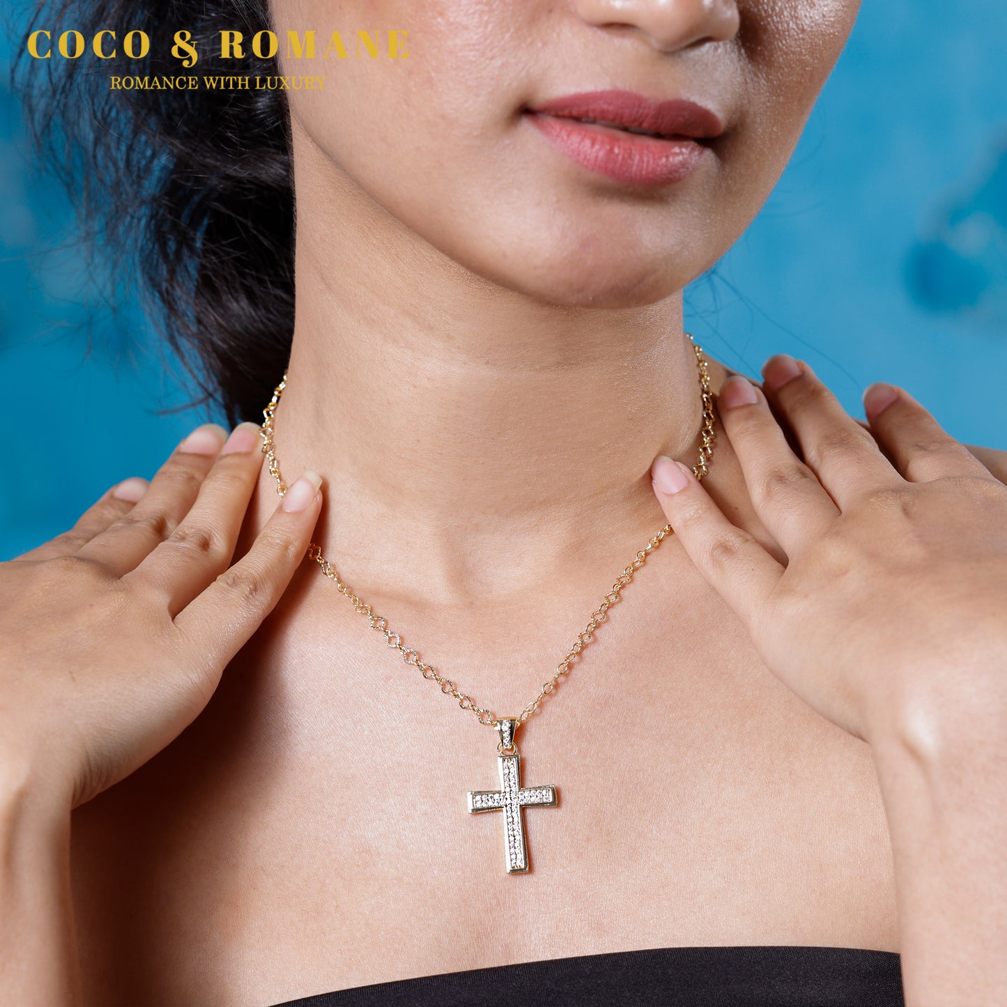 22KT GOLD CROSS PENDANT